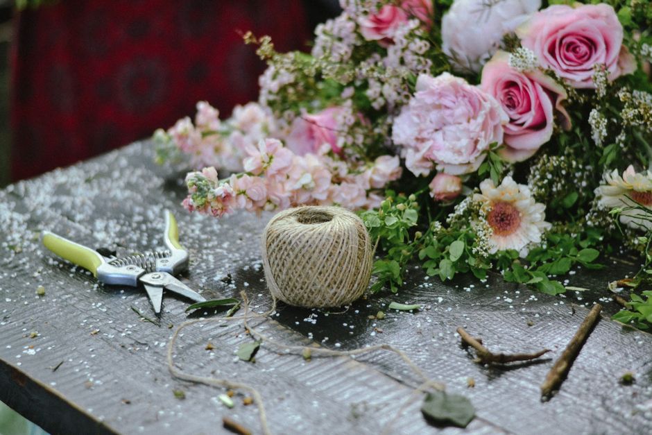 Centres de table fleuris : 5 idées simples à copier