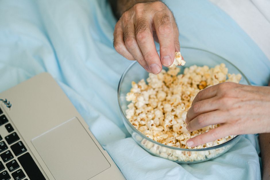 Soirée film à deux : idées déco simples et cosy