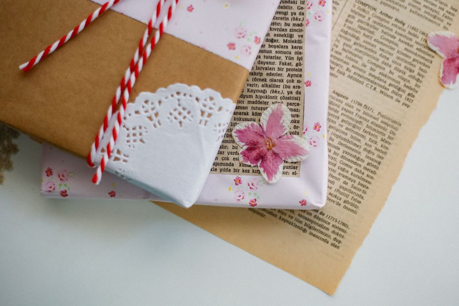 DIY : emballage cadeau minimaliste et élégant